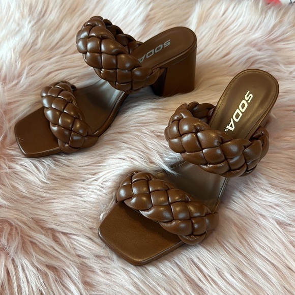 Soda Brown Square Toe Chunky Heel Braided Strap Heels NWOT - Picture 3 of 7